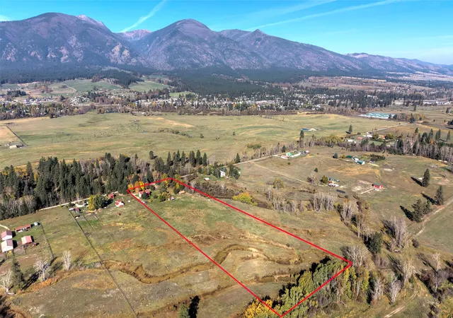 Photo 1 of Single family home for sale at 5240 Lower Martin Ln, Florence, MT 59833 | MLS# 30079701 | Listing updated on 2026-10-20