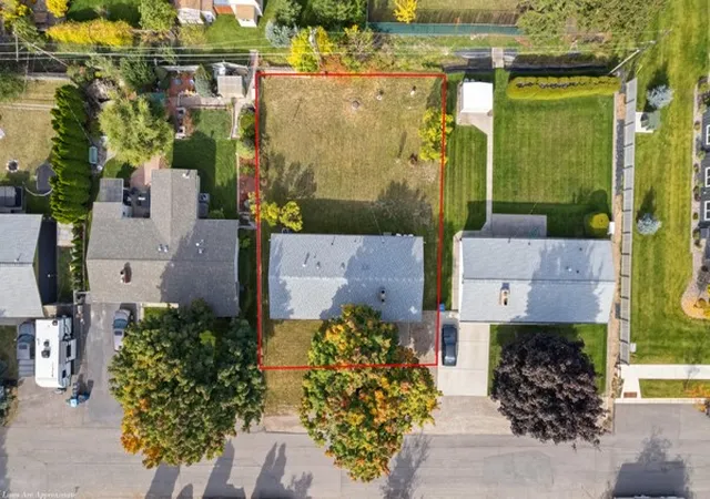 Photo 4 of Single family home for sale at 2406 S 9th Street W, Missoula, MT 59801 | MLS# 30079650 | Listing updated on 2026-10-19