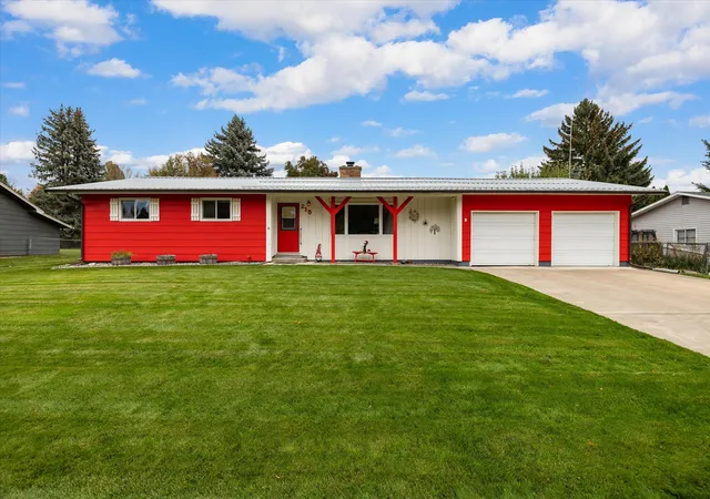 Photo 1 of Single family home for sale at 215 Kirsten Dr, Kalispell, MT 59901 | MLS# 30079883 | Listing updated on 2026-10-20
