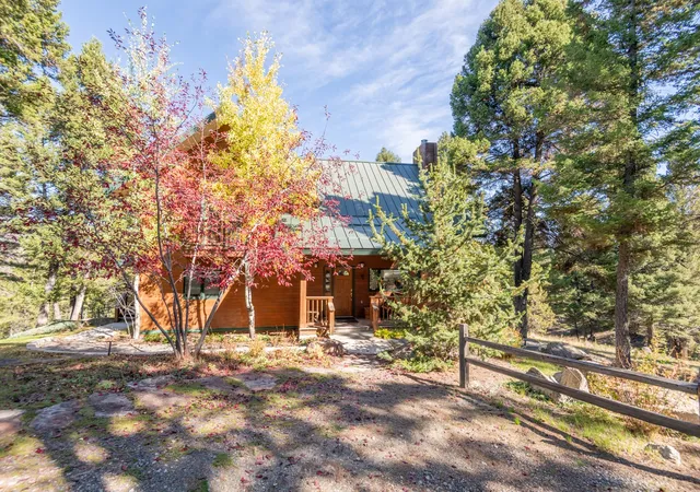 Photo 1 of Single family home for sale at 2220 Janney Rd, Butte, MT 59701 | MLS# 30079960 | Listing updated on 2026-10-18