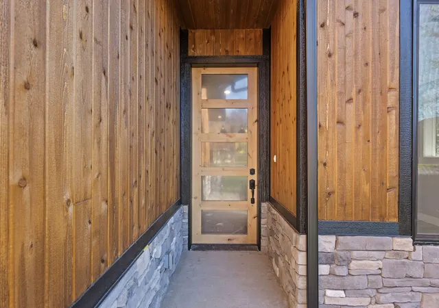 Photo 3 of Single family home for sale at 248 Oakmont Loop, Columbia Falls, MT 59912 | MLS# 30079934 | Listing updated on 2026-10-19