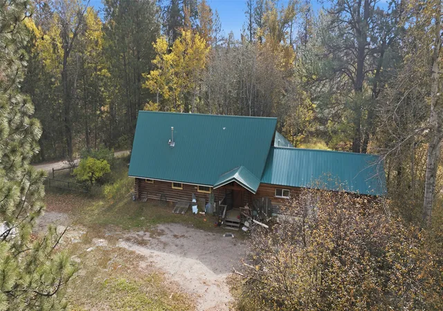 Photo 2 of Single family home for sale at 181 Chief Looking Glass Rd, Florence, MT 59833 | MLS# 30079973 | Listing updated on 2026-10-22