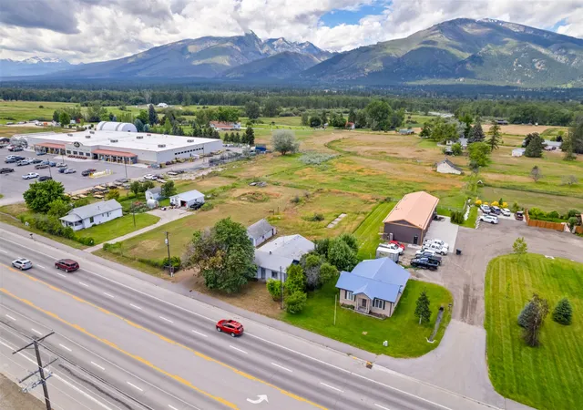 Photo 3 of Single family home for sale at 1141 S 1st Street, Hamilton, MT 59840 | MLS# 30079514 | Listing updated on 2026-10-20