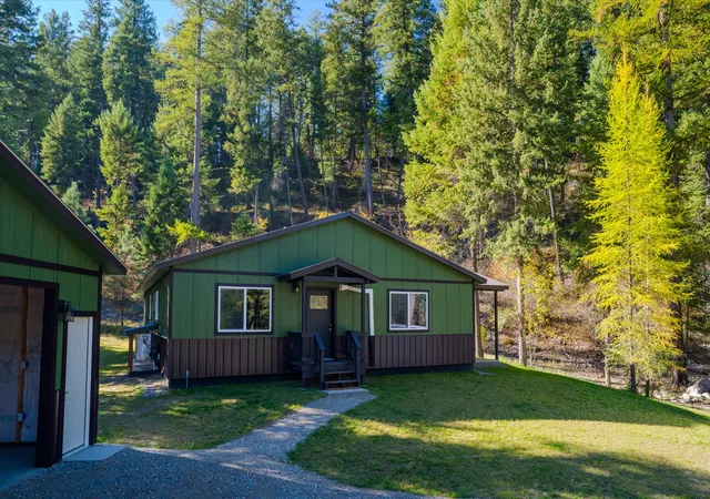 Photo 1 of Single family home for sale at 64 Flt Iron Trl, Troy, MT 59935 | MLS# 30079840 | Listing updated on 2026-10-19