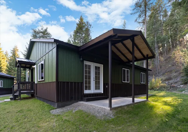 Photo 3 of Single family home for sale at 64 Flt Iron Trl, Troy, MT 59935 | MLS# 30079840 | Listing updated on 2026-10-19
