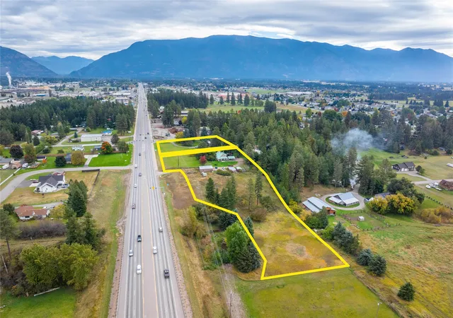 Photo 2 of Single family home for sale at 6470 US Hwy 2 W, Columbia Falls, MT 59912 | MLS# 30080022 | Listing updated on 2026-10-20