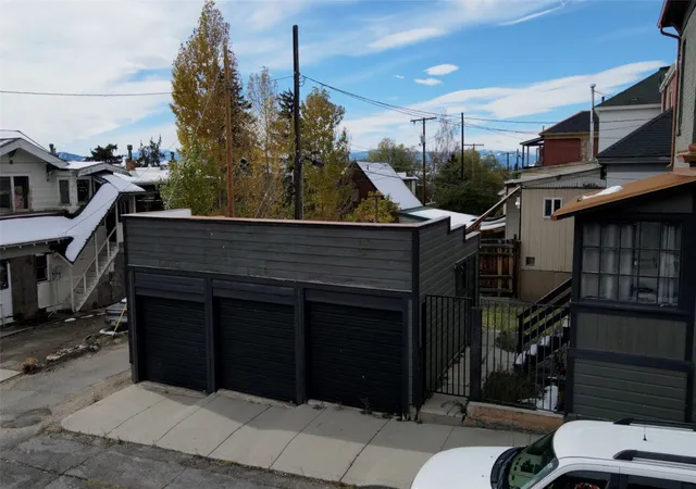 Photo 2 of Single family home for sale at 504 W Galena St, Butte, MT 59701 | MLS# 30080050 | Listing updated on 2026-10-20