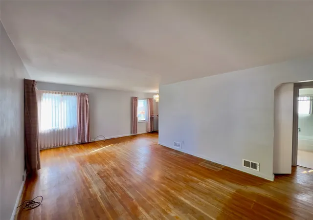 Photo 3 of Single family home for sale at 1604 1st Avenue S, Great Falls, MT 59401 | MLS# 30080098 | Listing updated on 2026-10-22