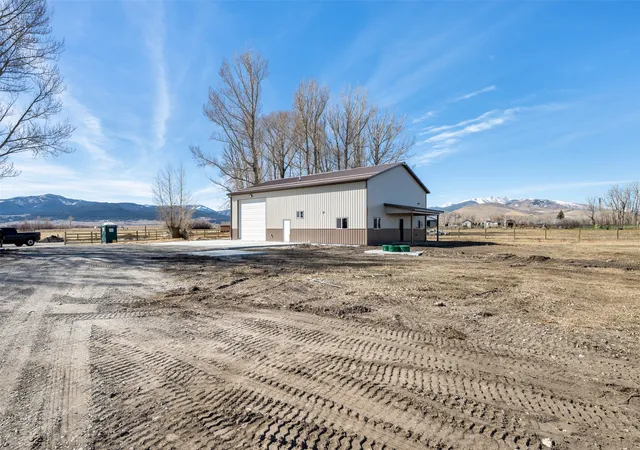 Photo 2 of Single family home for sale at 219 Ayers St, Anaconda, MT 59711 | MLS# 30080128 | Listing updated on 2026-10-21