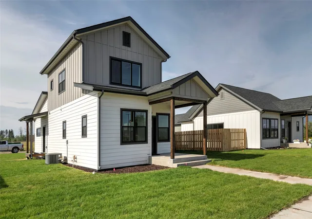 Photo 4 of Single family home for sale at 4758 England Blvd, Missoula, MT 59808 | MLS# 30079072 | Listing updated on 2026-10-21