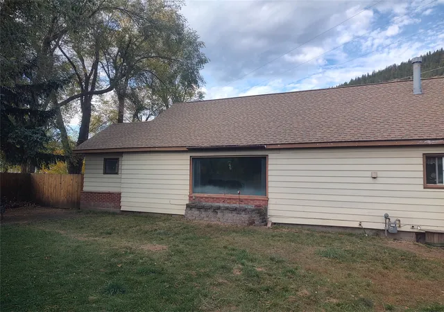 Photo 3 of Single family home for sale at 1170 Thibodeau Ln, Missoula, MT 59802 | MLS# 30080124 | Listing updated on 2026-10-22