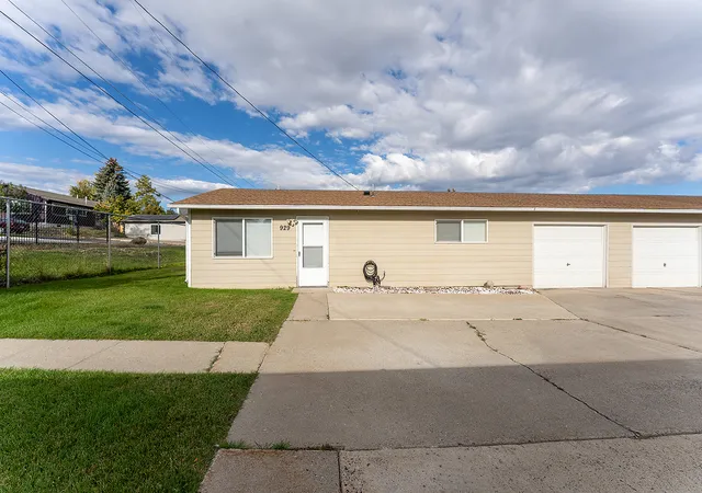 Photo 3 of House for sale at 929 And 931 Cannon St, Helena, MT 59601 | MLS# 30080140 | Listing updated on 2026-10-22