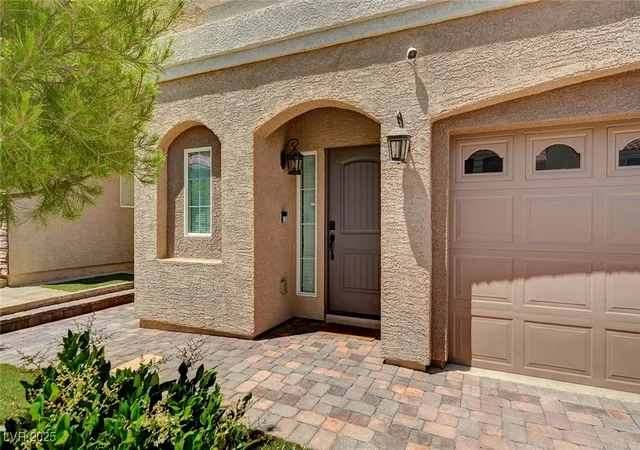 Photo 3 of Single family home for sale at 6516 Austin Hope Ave, Las Vegas, NV 89118 | MLS# 2668945 | Listing updated on 2026-09-07