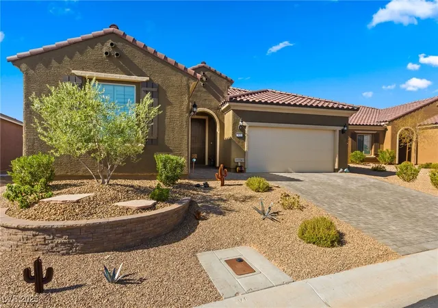 Photo 4 of Sale Pending at 977 Majestic View, Mesquite, NV 89034 | MLS# 2688006 | Listing updated on 2026-09-26