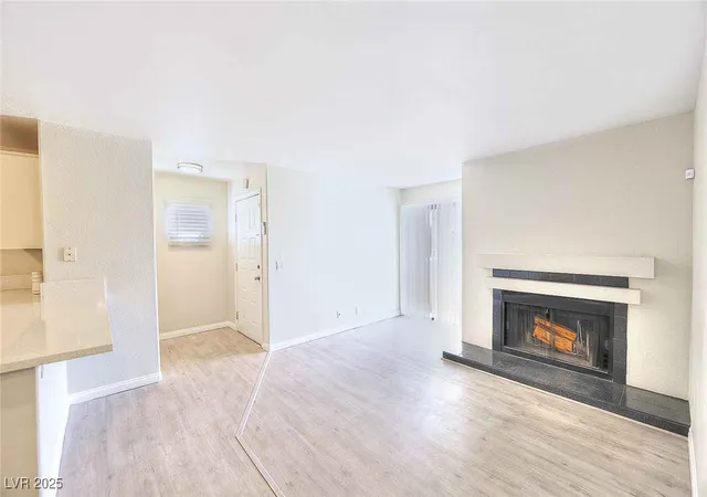 Listing Photo 5 - Condo for sale in building located at 2966 Juniper Hls Blvd, Las Vegas, NV 89142 - Unit #204