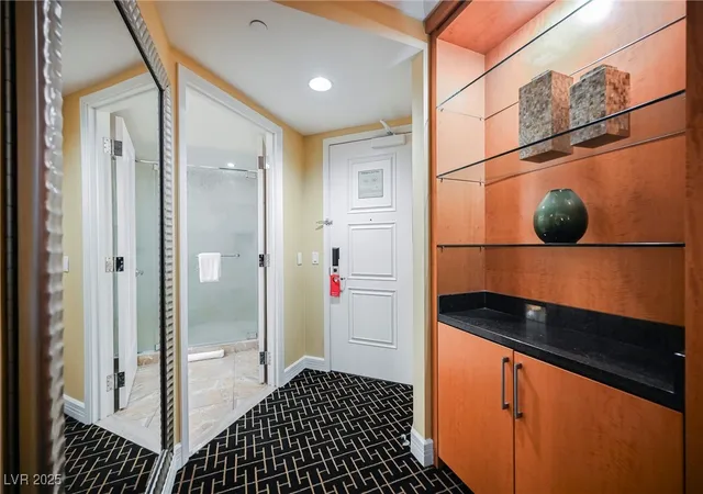 Photo 3 of Condo for sale at 2000 Fashion Show Dr #2615, Las Vegas, NV 89109 | MLS# 2707974 | Listing updated on 2026-09-13