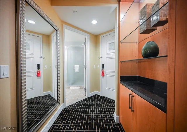 Photo 3 of Condo for sale at 2000 Fashion Show Dr #2615, Las Vegas, NV 89109 | MLS# 2707974 | Listing updated on 2026-09-13