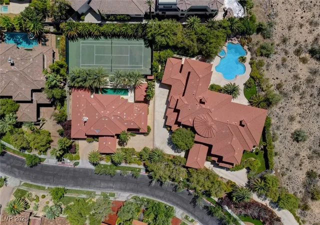Photo 42 of Mansion for sale at 1541 Villa Rica Dr, Henderson, NV 89052 | MLS# 2710989 | Listing updated on 2026-09-12