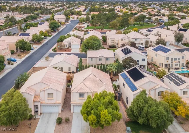 Photo 3 of Single family home for sale at 7633 Rainbow Cove Dr, Las Vegas, NV 89131 | MLS# 2715076 | Listing updated on 2026-09-09