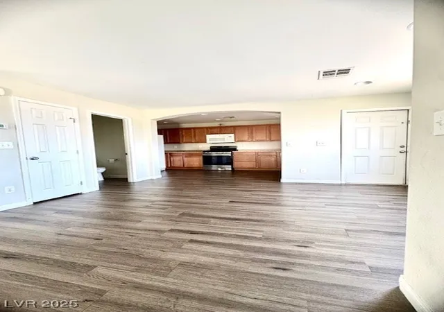 Photo 4 of Single family home for sale at 2170 Dragon Claw Ln, Las Vegas, NV 89156 | MLS# 2716790 | Listing updated on 2026-09-14