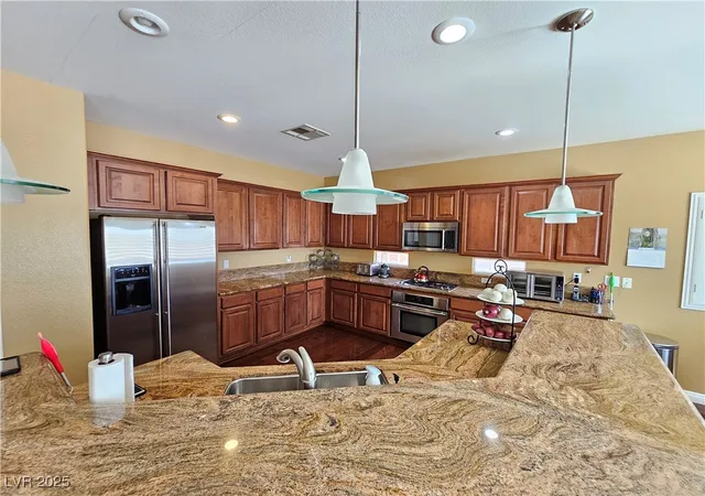 Photo 4 of Sale Pending at 11329 Hedgemont Ave, Las Vegas, NV 89138 | MLS# 2718615 | Listing updated on 2026-10-01