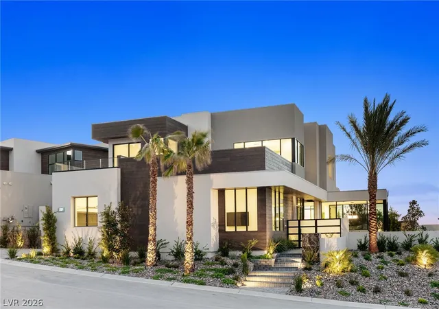 Photo 1 of Single family home for sale at 521 Overlook Rim Dr, Henderson, NV 89012 | MLS# 2722471 | Listing updated on 2026-09-09
