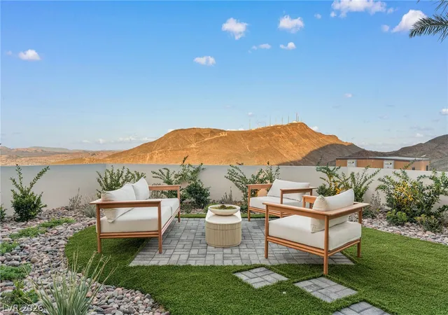 Photo 3 of Single family home for sale at 521 Overlook Rim Dr, Henderson, NV 89012 | MLS# 2722471 | Listing updated on 2026-09-09
