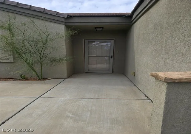Photo 1 of Townhouse for sale at 463 Hagens Aly, Mesquite, NV 89027 | MLS# 2729710 | Listing updated on 2026-09-08