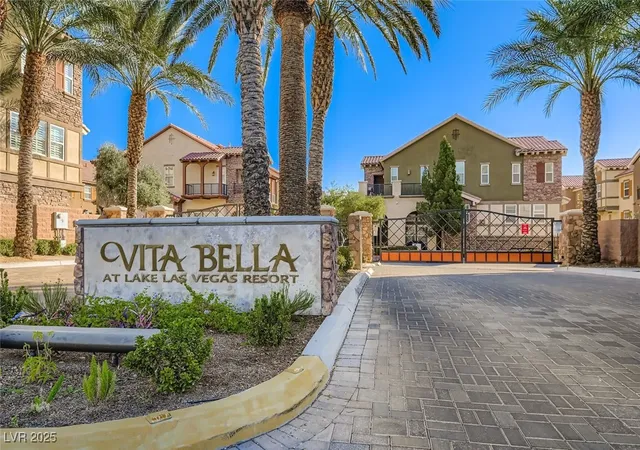 Photo 2 of Townhouse for sale at 51 Via Di Vita, Henderson, NV 89011 | MLS# 2732134 | Listing updated on 2026-09-05