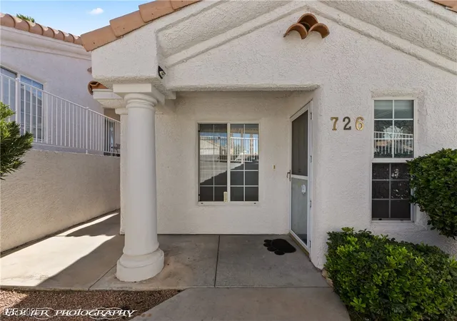 Photo 3 of Townhouse for sale at 726 Mesa Springs Dr, Mesquite, NV 89027 | MLS# 2732222 | Listing updated on 2026-10-02