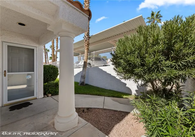 Photo 4 of Townhouse for sale at 726 Mesa Springs Dr, Mesquite, NV 89027 | MLS# 2732222 | Listing updated on 2026-10-02