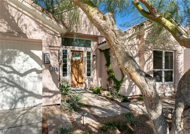 Photo 4 of Single family home for sale at 264 Chestnut Ridge Cir, Henderson, NV 89012 | MLS# 2737455 | Listing updated on 2026-09-09
