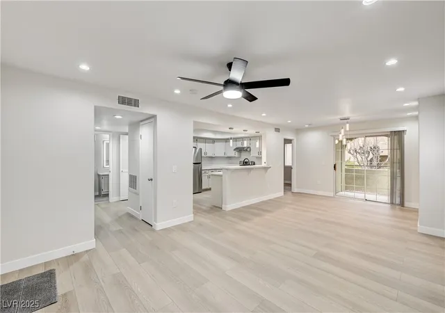 Photo 3 of Condo for sale at 7950 W Flamingo Rd #1168, Las Vegas, NV 89147 | MLS# 2737932 | Listing updated on 2026-08-31