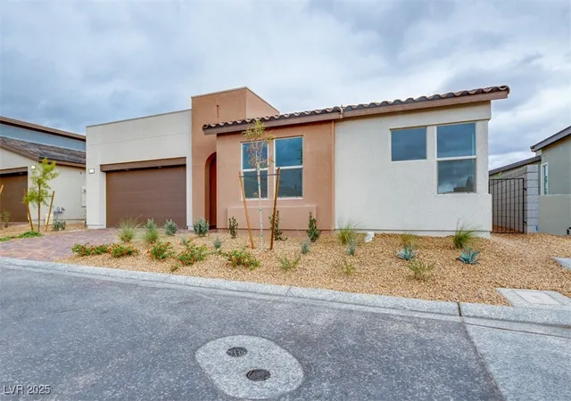 Photo 3 of Single family home for sale at 10381 Hanging Lake St, Las Vegas, NV 89166 | MLS# 2737554 | Listing updated on 2026-09-11