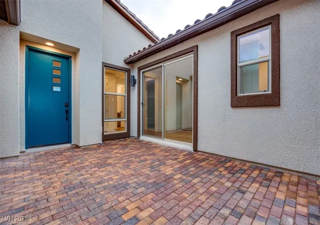 Photo 3 of Single family home for sale at 10381 Hanging Lake St, Las Vegas, NV 89166 | MLS# 2737554 | Listing updated on 2026-09-11