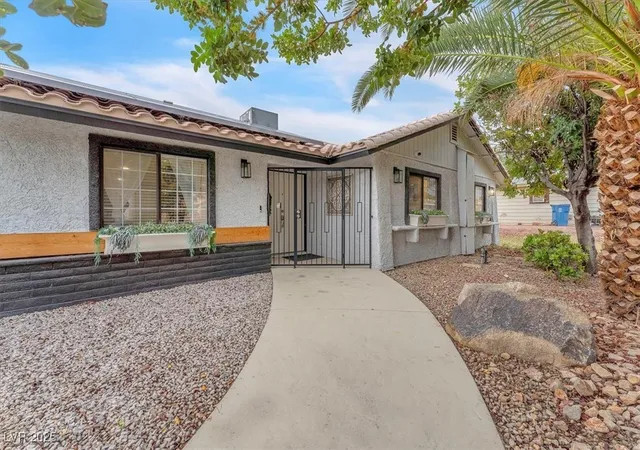 Photo 2 of Sale Pending at 7830 Spencer St, Las Vegas, NV 89123 | MLS# 2738452 | Listing updated on 2026-09-18