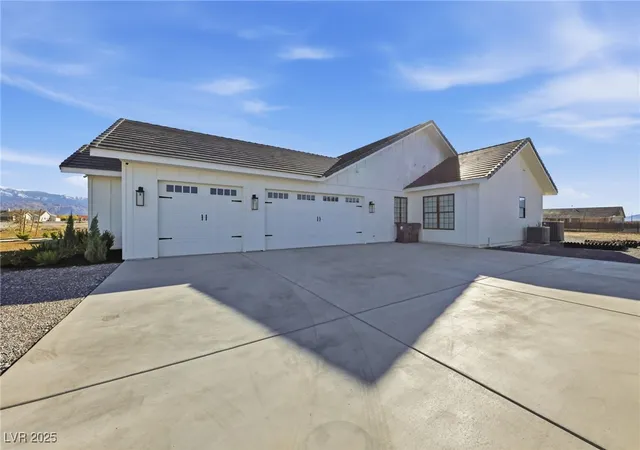 Photo 4 of Single family home for sale at 1221 Marion Miller, Pahrump, NV 89048 | MLS# 2739176 | Listing updated on 2026-09-11