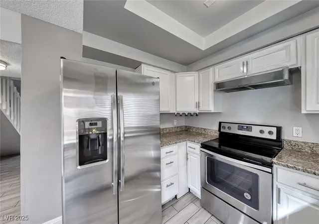 Photo 3 of Townhouse for sale at 4770 Topaz St #46, Las Vegas, NV 89121 | MLS# 2741651 | Listing updated on 2026-09-16