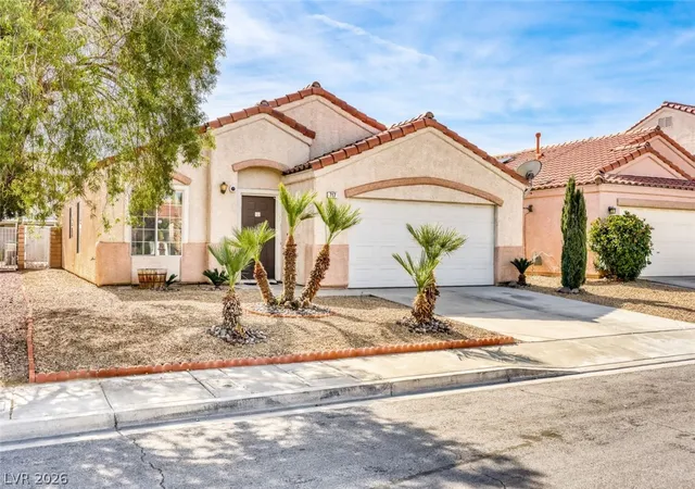 Photo 3 of Single family home for sale at 717 Moonlight Mesa Dr, Henderson, NV 89011 | MLS# 2742094 | Listing updated on 2026-09-30