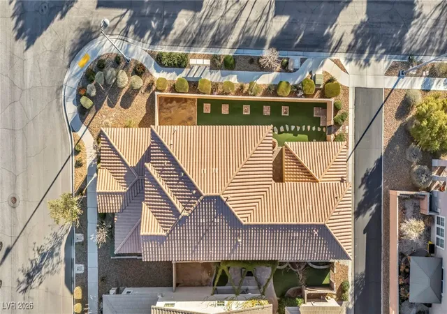 Photo 4 of Single family home for sale at 2377 Via Alicante, Henderson, NV 89044 | MLS# 2747900 | Listing updated on 2026-09-20