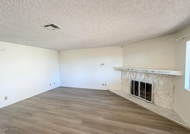 Listing Photo 5 - Condo for sale in building located at 901 Sulphur Springs Ln, Las Vegas, NV 89128 - Unit #101