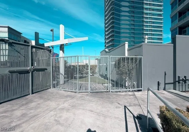 Listing Photo 5 - Condo for sale in building located at 4535 Dean Martin Dr, Las Vegas, NV 89103 - Unit #107