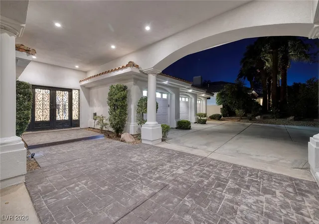 Photo 2 of Single family home for sale at 7421 Silver Palm Ave, Las Vegas, NV 89117 | MLS# 2749907 | Listing updated on 2026-09-30