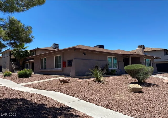 Listing Photo 4 - Condo for sale in building located at 2657 Kline Cir, Las Vegas, NV 89121