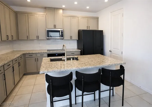 Photo 3 of Townhouse for sale at 224 Vanhoy Ave, Henderson, NV 89011 | MLS# 2753970 | Listing updated on 2026-09-23