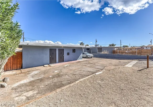 Listing Photo 4 - Condo for sale in building located at 326 N 16th St, Las Vegas, NV 89101