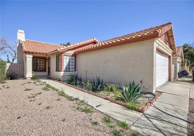 Photo 3 of Single family home for sale at 2546 Wolverton Ave, Henderson, NV 89074 | MLS# 2761428 | Listing updated on 2026-09-11