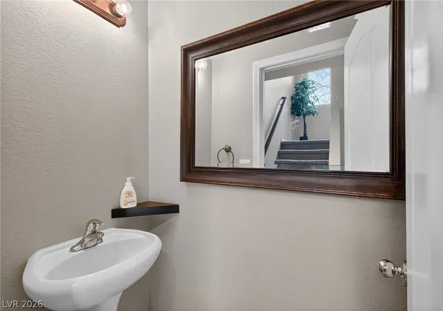 Photo 3 of Townhouse for sale at 2752 Fountain Vista Ln, Henderson, NV 89074 | MLS# 2762428 | Listing updated on 2026-09-12