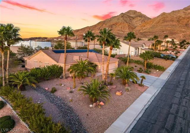 Photo 3 of Single family home for sale at 7004 Oakleigh Dr, Las Vegas, NV 89110 | MLS# 2762441 | Listing updated on 2026-09-13