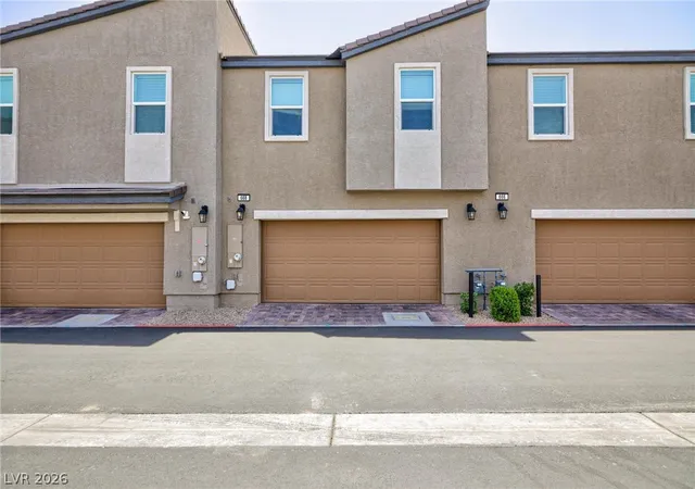Photo 3 of Townhouse for sale at 668 Tiarella Ln, Henderson, NV 89015 | MLS# 2763784 | Listing updated on 2026-09-12